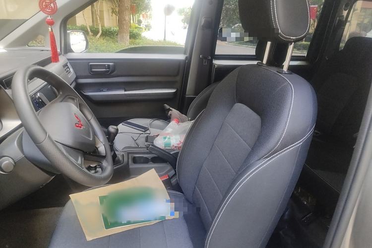 Used Wuling Hongguang PLUS 2020 1.5L Manual Standard Edition 5 Seats Left Front Seat