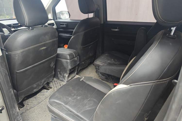Used Wuling Hongguang PLUS 2020 1.5L Manual Comfort 7-Seater Left Rear Seat