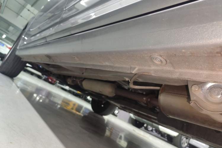 Used Wuling Hongguang PLUS 2020 1.5L Manual Standard Edition 5 Seats Left Side Sill