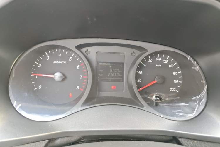 Used Wuling Hongguang PLUS 2020 1.5L Manual Standard Edition 7-Seater Odometer Close Up