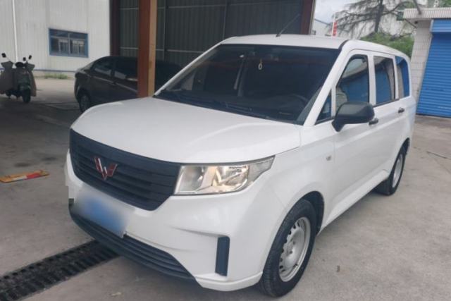 Used Wuling Hongguang PLUS 2020 1.5L Manual Standard Edition 5 Seats