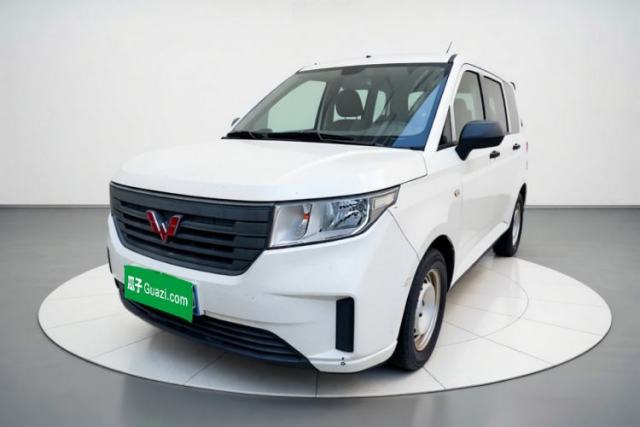 Used Wuling Hongguang PLUS 2020 1.5L Manual Standard Edition 5 Seats