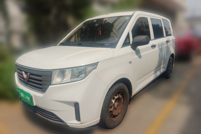 Used Wuling Hongguang PLUS 2020 1.5L Manual Standard Edition 5 Seats