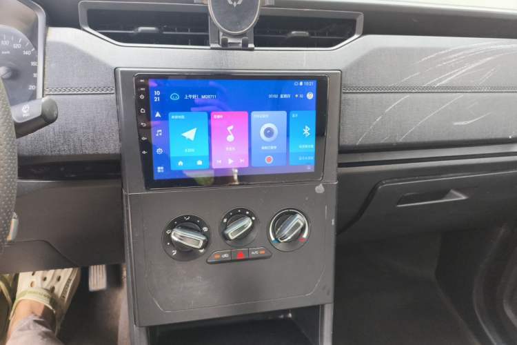 Used Wuling Hongguang PLUS 2020 1.5L Manual Standard Edition 5 Seats Audio And AC Panel