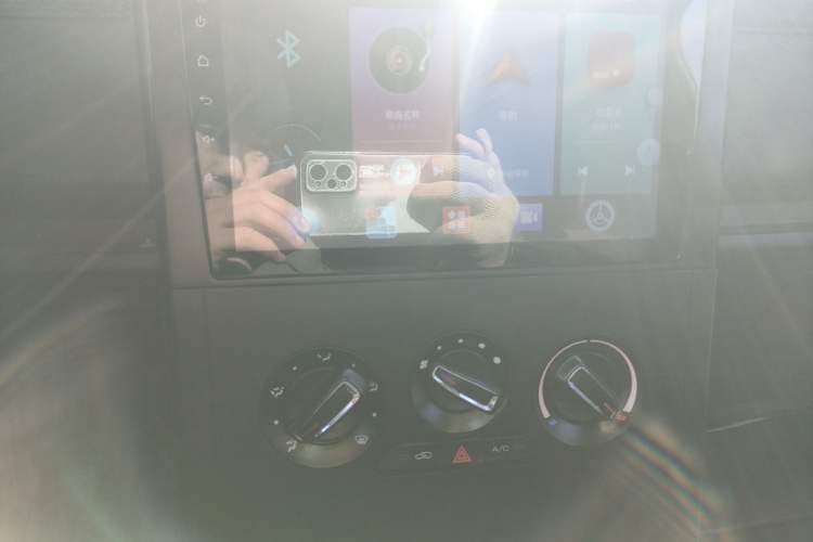 Used Wuling Hongguang PLUS 2020 1.5L Manual Standard Edition 5 Seats Audio And AC Panel