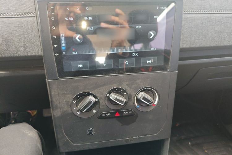 Used Wuling Hongguang PLUS 2020 1.5L Manual Standard Edition 5 Seats Audio And AC Panel