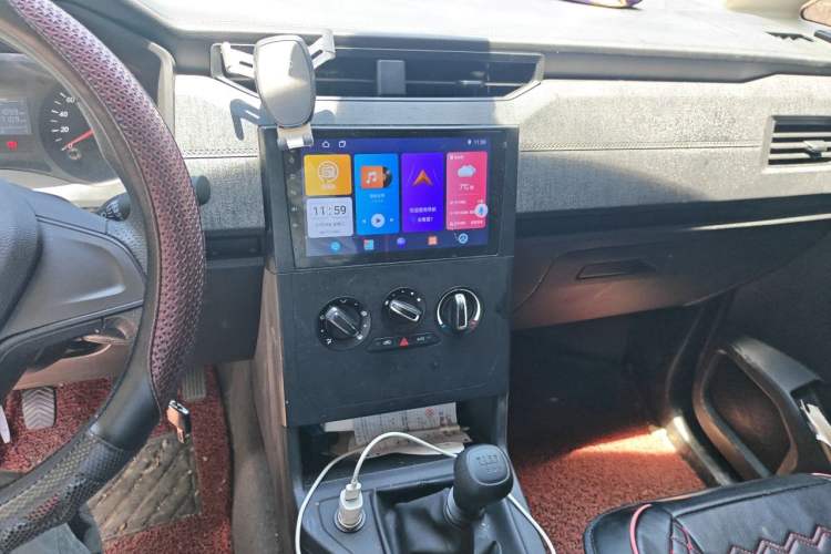 Used Wuling Hongguang PLUS 2020 1.5L Manual Standard Edition 5 Seats Audio And AC Panel
