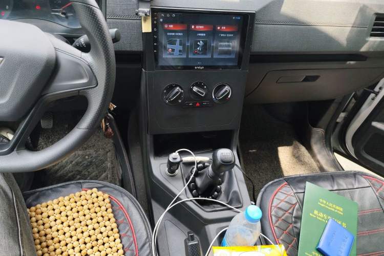 Used Wuling Hongguang PLUS 2020 1.5L Manual Standard Edition 7-Seater Audio And AC Panel
