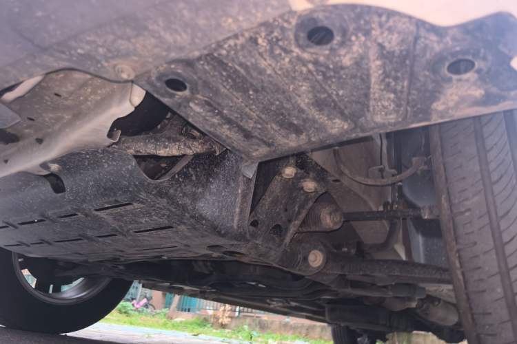 Used Wuling Hongguang PLUS 2020 1.5L Manual Comfort 7-Seater Chassis Front Left