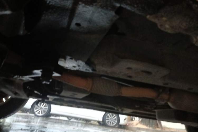 Used Wuling Hongguang PLUS 2020 1.5L Manual Comfort 7-Seater Chassis Front Left