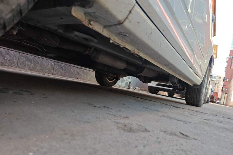 Used Wuling Hongguang PLUS 2020 1.5L Manual Comfort 7-Seater Chassis Front Left