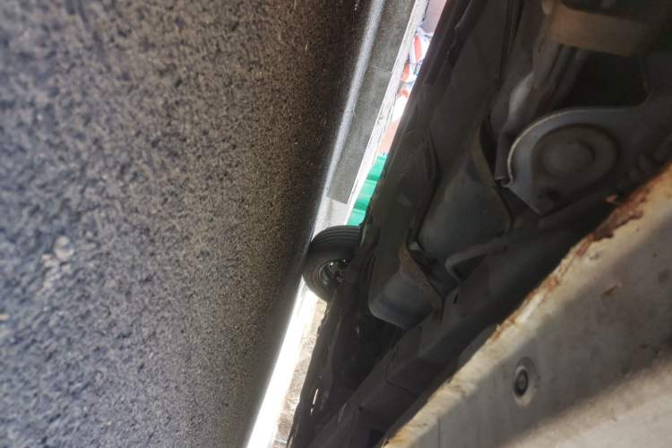 Used Wuling Hongguang PLUS 2020 1.5L Manual Standard Edition 5 Seats Chassis Rear Right