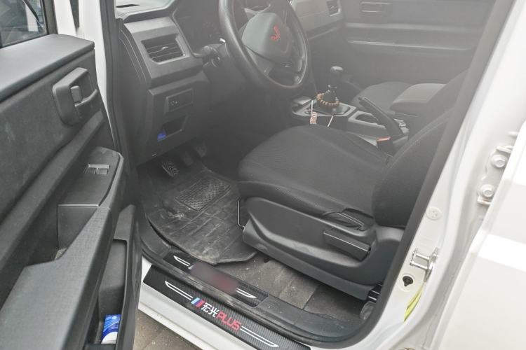 Used Wuling Hongguang PLUS 2020 1.5L Manual Standard Edition 5 Seats Driver Seat