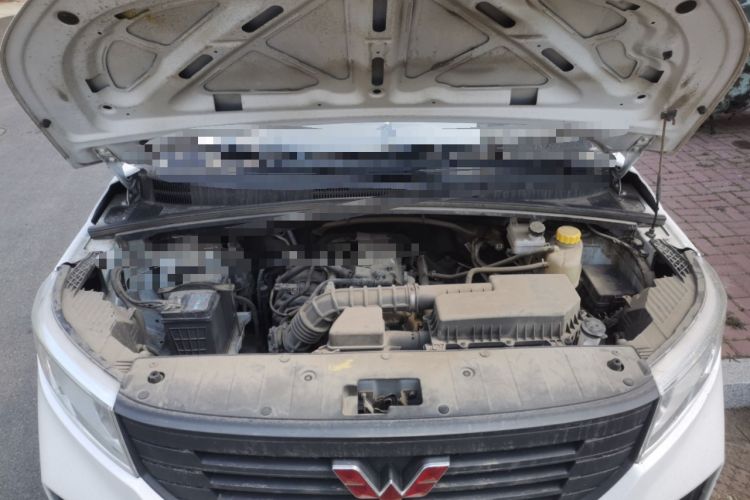 Used Wuling Hongguang PLUS 2020 1.5L Manual Standard Edition 5 Seats Engine Bay
