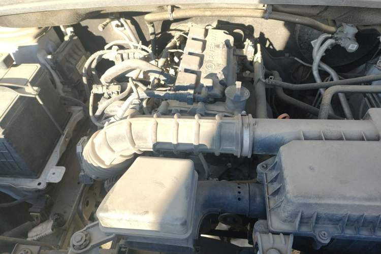 Used Wuling Hongguang PLUS 2020 1.5L Manual Standard Edition 5 Seats Engine Bay