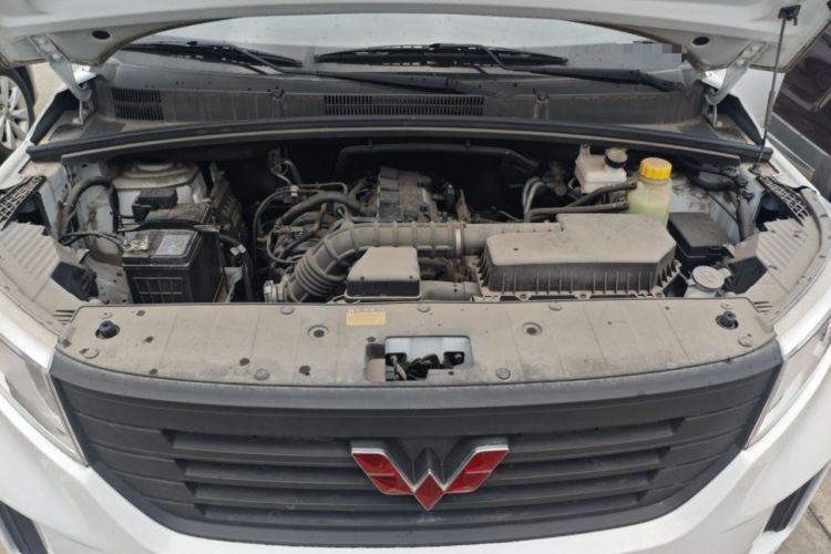 Used Wuling Hongguang PLUS 2020 1.5L Manual Standard Edition 5 Seats Engine Bay