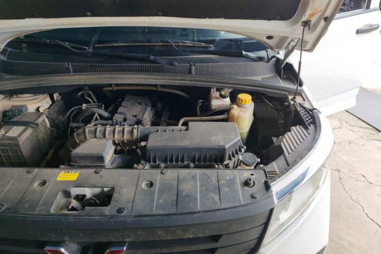 Used Wuling Hongguang PLUS 2020 1.5L Manual Standard Edition 5 Seats Engine Bay Left