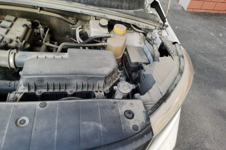 Used Wuling Hongguang PLUS 2020 1.5L Manual Standard Edition 5 Seats Engine Bay Left