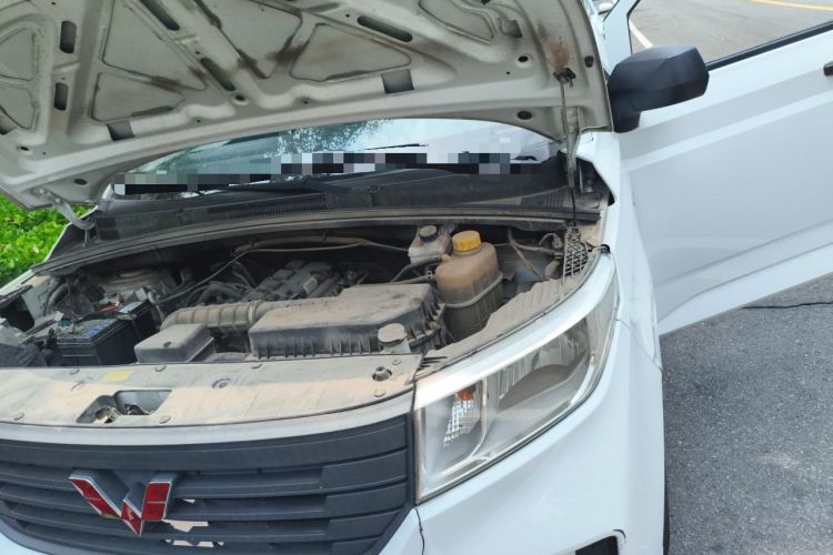 Used Wuling Hongguang PLUS 2020 1.5L Manual Standard Edition 5 Seats Engine Bay Left