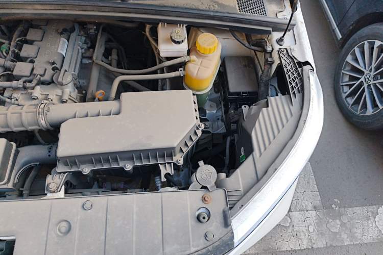 Used Wuling Hongguang PLUS 2020 1.5L Manual Standard Edition 5 Seats Engine Bay Left