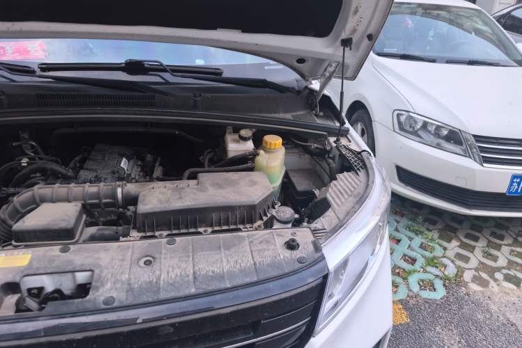 Used Wuling Hongguang PLUS 2020 1.5L Manual Comfort 7-Seater Engine Bay Left