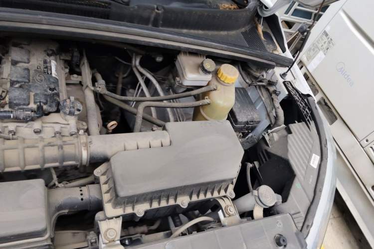 Used Wuling Hongguang PLUS 2020 1.5L Manual Standard Edition 5 Seats Engine Bay Left