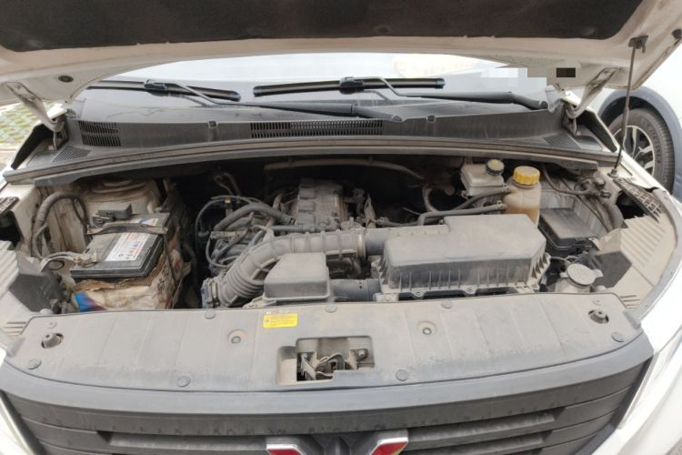 Used Wuling Hongguang PLUS 2020 1.5L Manual Standard Edition 5 Seats Engine Bay