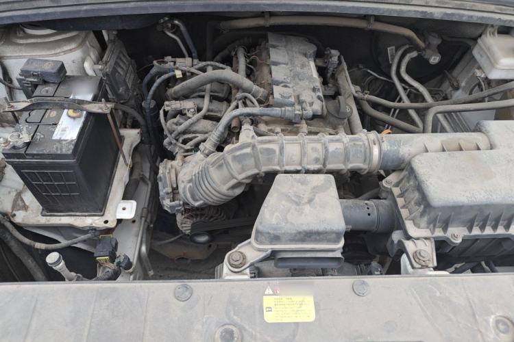 Used Wuling Hongguang PLUS 2020 1.5L Manual Standard Edition 5 Seats Engine Bay