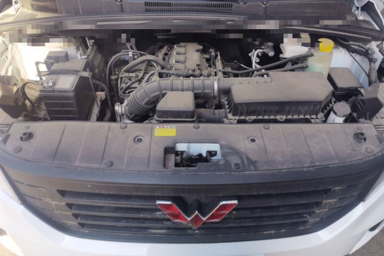 Used Wuling Hongguang PLUS 2020 1.5L Manual Standard Edition 5 Seats Engine Bay