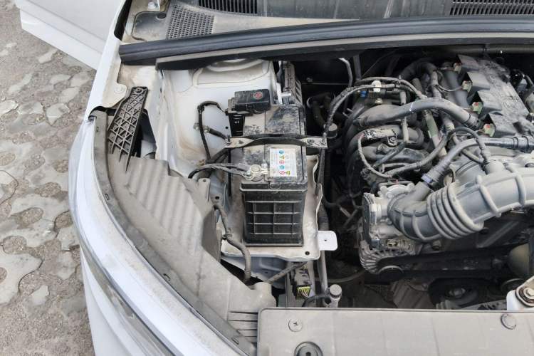 Used Wuling Hongguang PLUS 2020 1.5L Manual Standard Edition 5 Seats Engine Bay Right