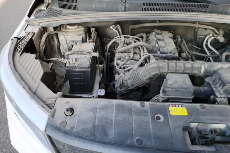 Used Wuling Hongguang PLUS 2020 1.5L Manual Standard Edition 5 Seats Engine Bay Right