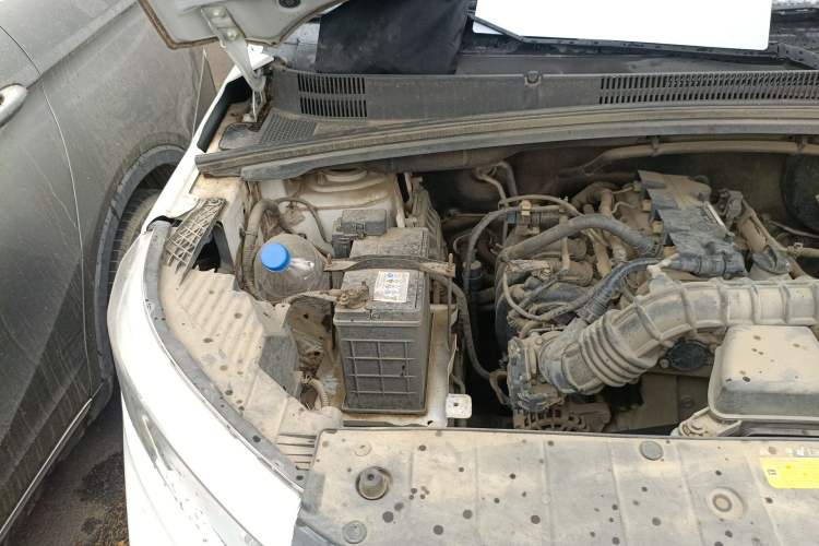Used Wuling Hongguang PLUS 2020 1.5L Manual Standard Edition 7-Seater Engine Bay Right