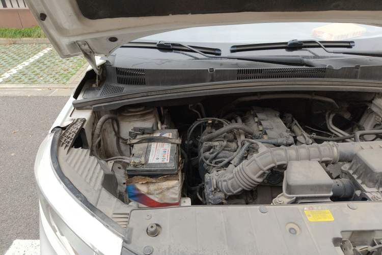 Used Wuling Hongguang PLUS 2020 1.5L Manual Standard Edition 5 Seats Engine Bay Right