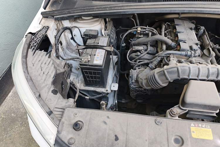 Used Wuling Hongguang PLUS 2020 1.5L Manual Standard Edition 5 Seats Engine Bay Right