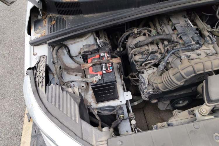 Used Wuling Hongguang PLUS 2020 1.5L Manual Standard Edition 5 Seats Engine Bay Right
