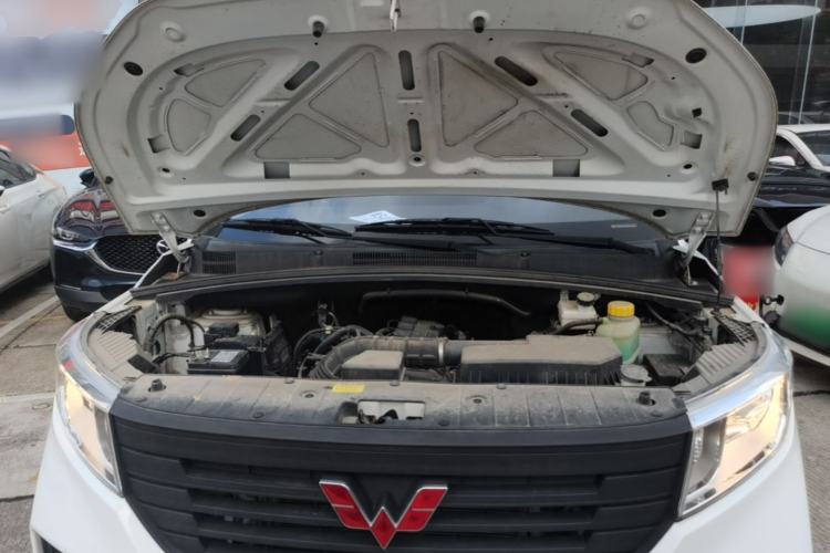 Used Wuling Hongguang PLUS 2020 1.5L Manual Standard Edition 5 Seats Engine Bay