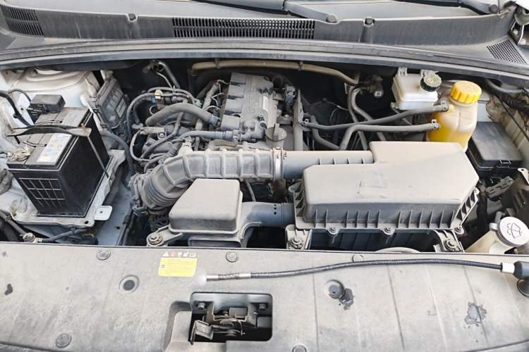 Used Wuling Hongguang PLUS 2020 1.5L Manual Standard Edition 5 Seats Engine Bay