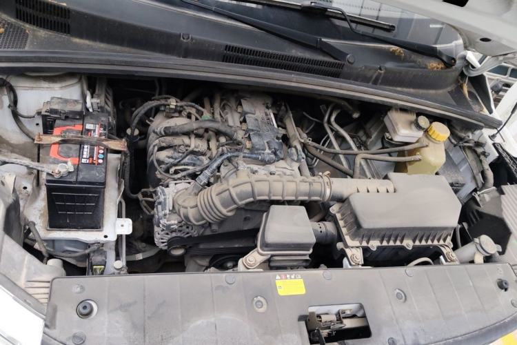 Used Wuling Hongguang PLUS 2020 1.5L Manual Standard Edition 5 Seats Engine Bay
