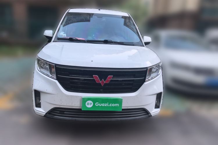 Used Wuling Hongguang PLUS 2020 1.5L Manual Comfort 7-Seater Exterior 1