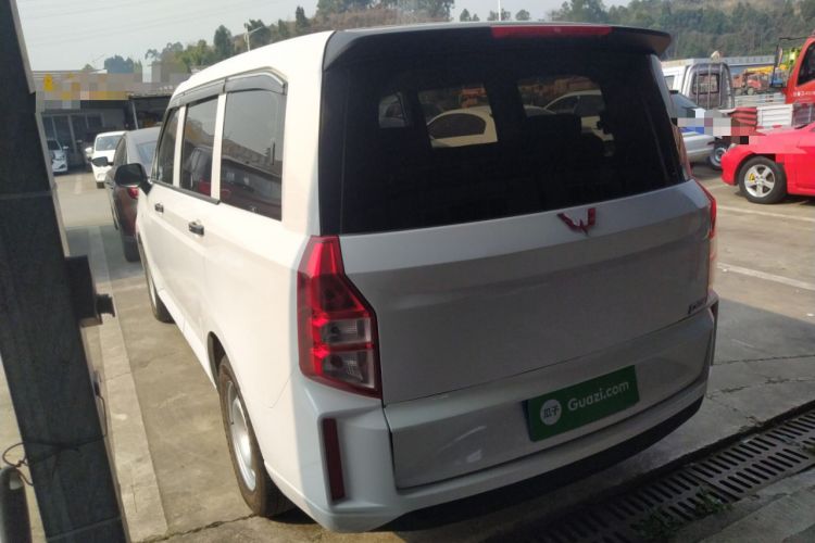 Used Wuling Hongguang PLUS 2020 1.5L Manual Standard Edition 7-Seater Exterior 2