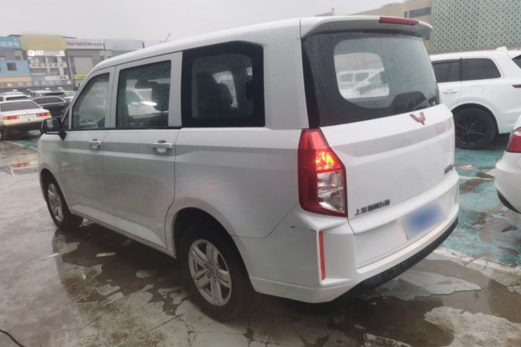 Used Wuling Hongguang PLUS 2020 1.5L Manual Comfort 7-Seater Exterior 3