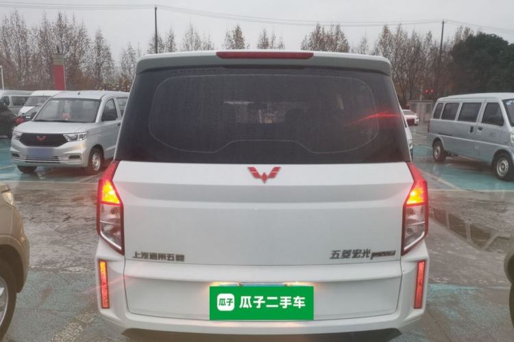 Used Wuling Hongguang PLUS 2020 1.5L Manual Comfort 7-Seater Exterior 4