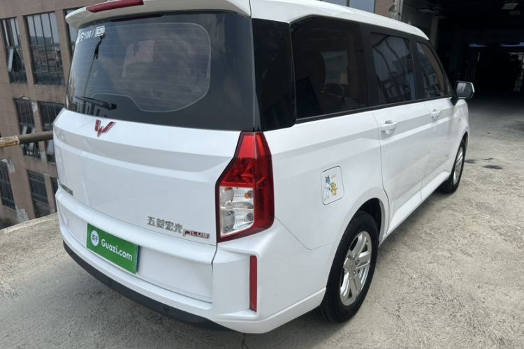 Used Wuling Hongguang PLUS 2020 1.5T Manual Commercial Vehicle 7 Seats Exterior 4
