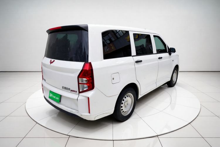 Used Wuling Hongguang PLUS 2020 1.5L Manual Standard Edition 5 Seats Exterior 5