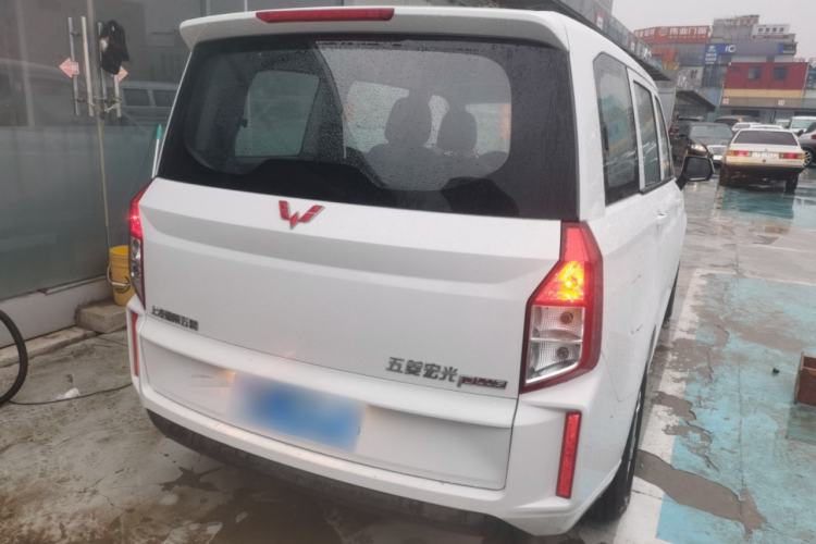 Used Wuling Hongguang PLUS 2020 1.5L Manual Comfort 7-Seater Exterior 5