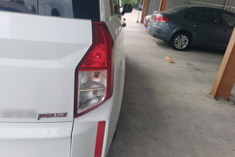 Used Wuling Hongguang PLUS 2020 1.5L Manual Standard Edition 5 Seats Exterior 6