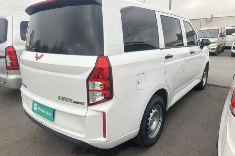 Used Wuling Hongguang PLUS 2020 1.5L Manual Standard Edition 5 Seats Exterior 6