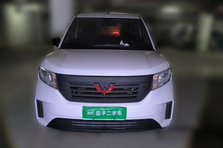 Used Wuling Hongguang PLUS 2020 1.5L Manual Standard Edition 5 Seats Front