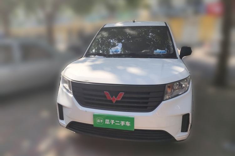 Used Wuling Hongguang PLUS 2020 1.5L Manual Standard Edition 7-Seater Front
