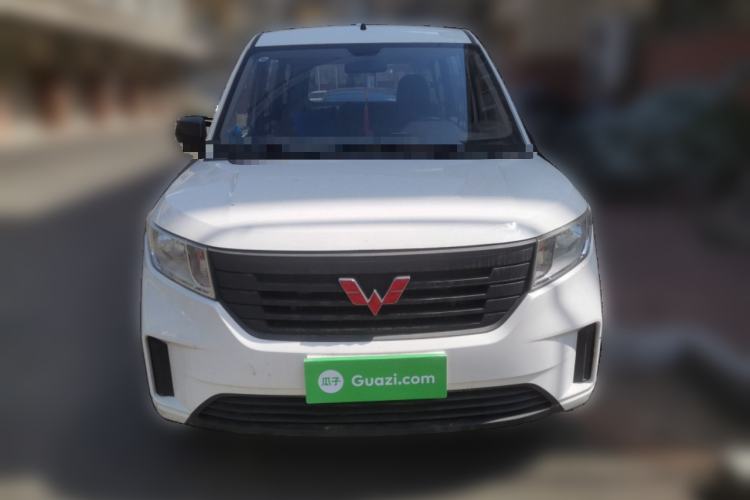 Used Wuling Hongguang PLUS 2020 1.5L Manual Standard Edition 5 Seats Front